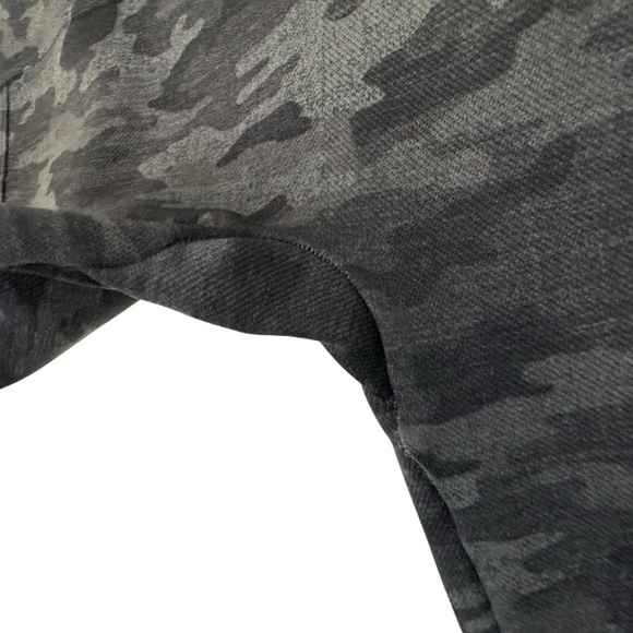 Spanx Womens Look at Me Now Camo Seamless Leggings Sz Large Grey Black FL3515 - Picture 4 of 6